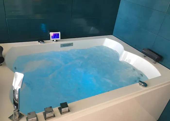 Luxe Balnéothérapie Au Village Naturiste Du Cap D'agde Agde